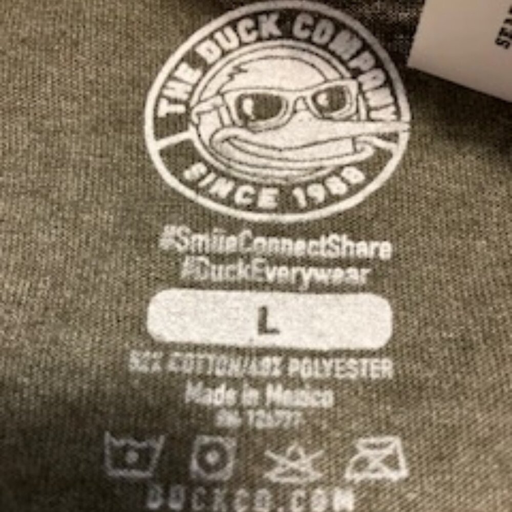 NEW with Tags   Unisex T-Shirt  Size Large - Picture 4 of 6